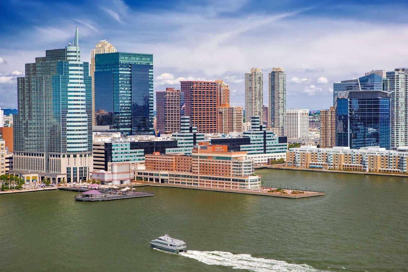 The Wedding Website of Nitin Charaparambil and Lucy Panicker