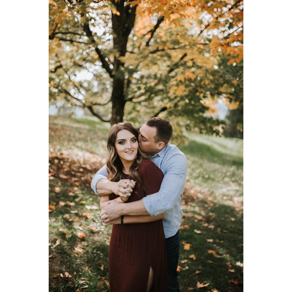Alli Linnell and Brett Reeves' Wedding Website