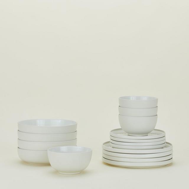Essential Dinnerware, 16 Piece Set