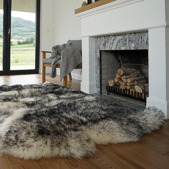 GIANT SHEEPSKIN Triple XXL Mouflon Throw Genuine leather Sheep Skin 64" x 46" Decorative rug Natural comfy,cozy, hair is very thick, shiny !