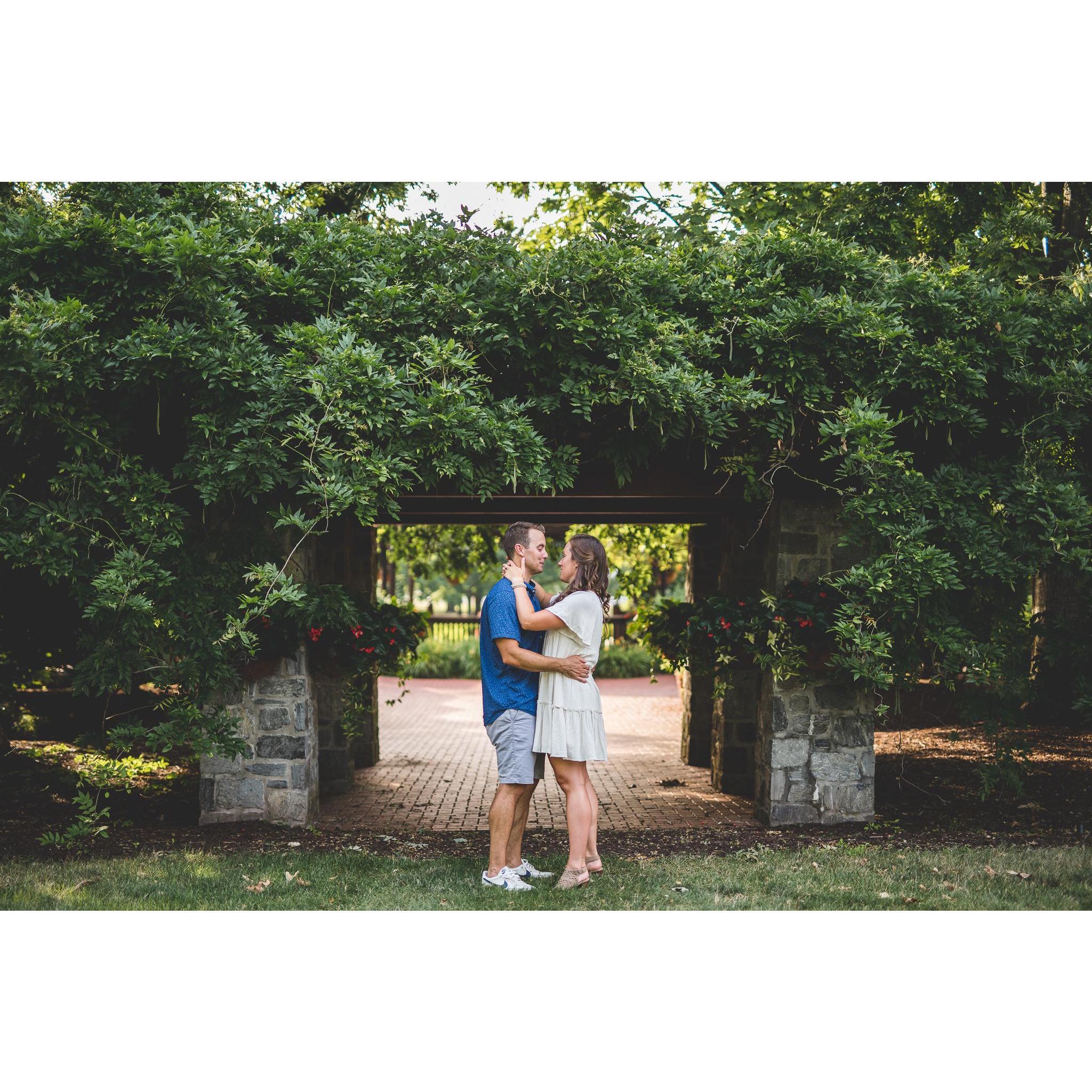 Engagement photos by the incredible Kealy Creative!