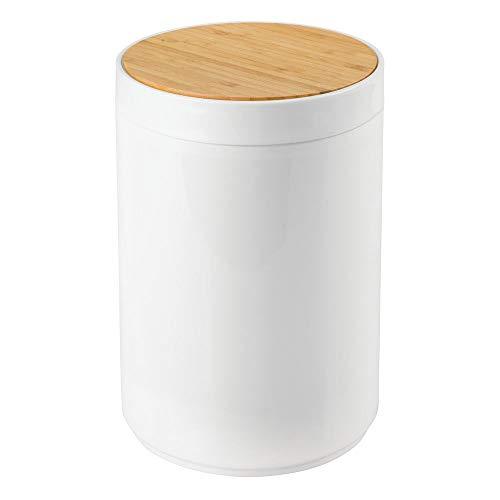 mDesign Small Round Plastic Trash Can Wastebasket, Garbage Container Bin with Bamboo Swing Top Lid - for Bathrooms, Kitchens, Home Offices - 1.3 Gallon/5 Liter - White/Natural Wood Finish