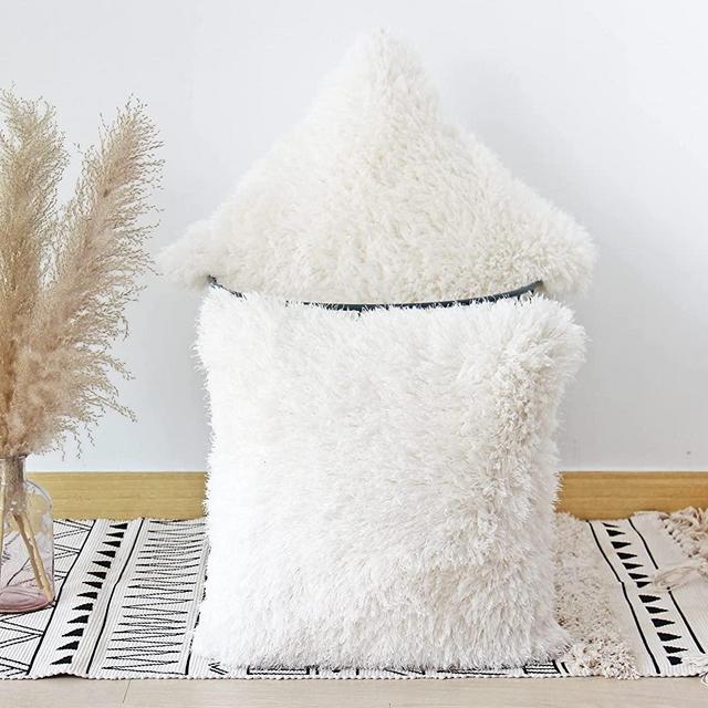 JOJUSIS Fluffy Decorative Throw Pillows Covers 22 x 22 Inch Luxury Soft Faux Fur Fleece Cushion Cover Pillowcase Pack of 2 White