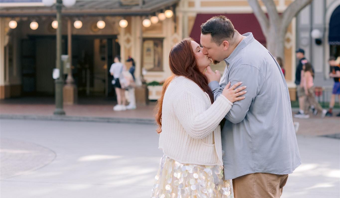 The Wedding Website of Marissa Meidinger and Drew Kallicott