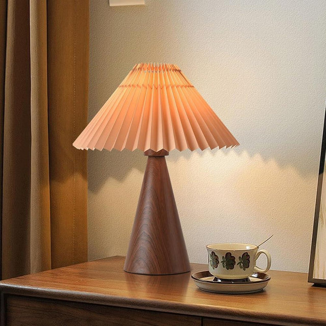 Ziqqeelam Wood Small Table Lamp, Mini Cute Table Lamp, Pleated Table Lamp,Wooden Grain Bedroom Lamps for Nightstand, Small Scalloped Lamp Shade Table Lamps for Small Spaces for Bedroom,Living Room