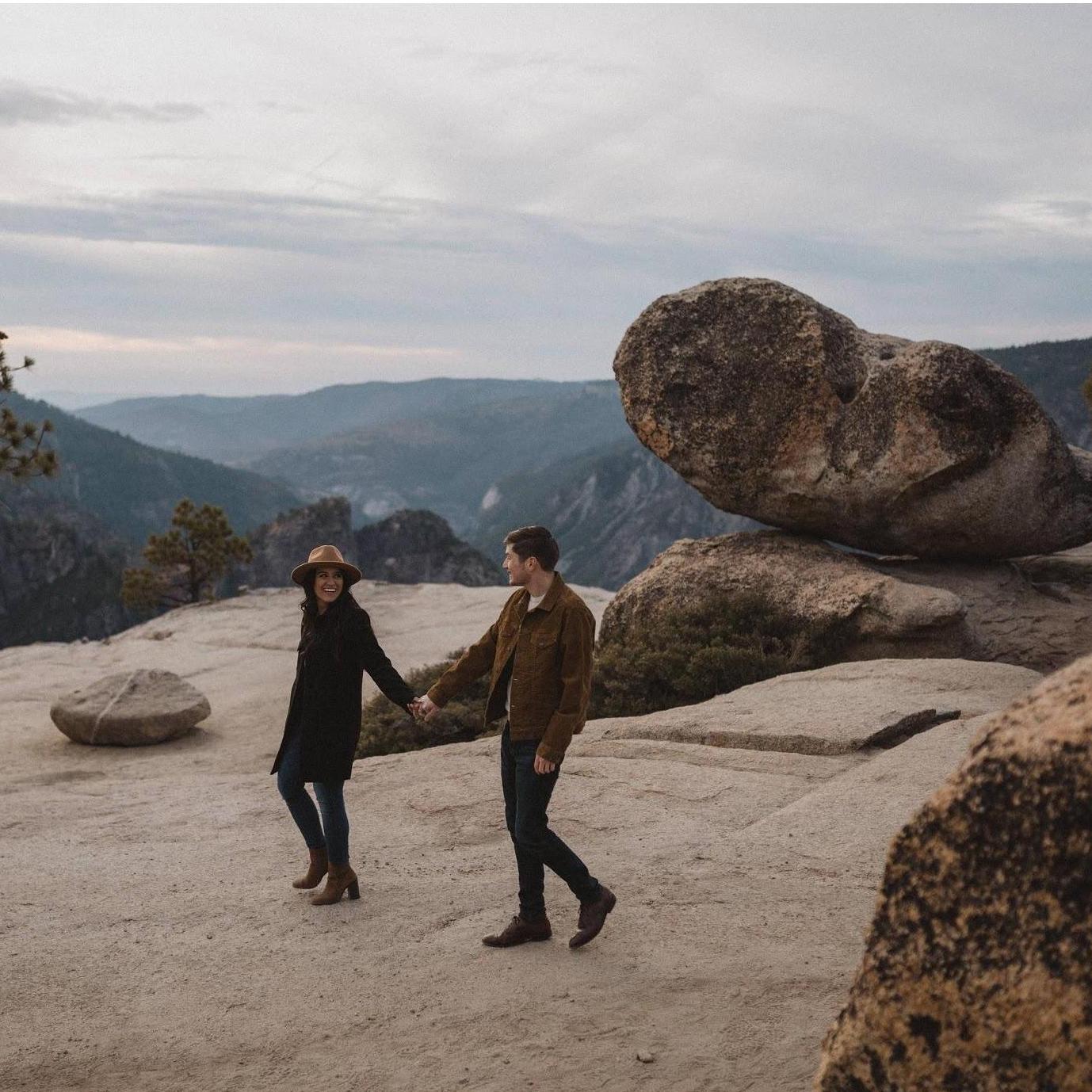 Engagement photos in Yosemite