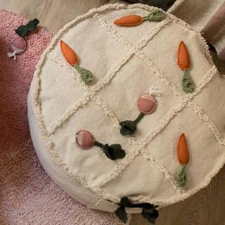 Oli & Carol Tic-Tac-Toe Pouffe