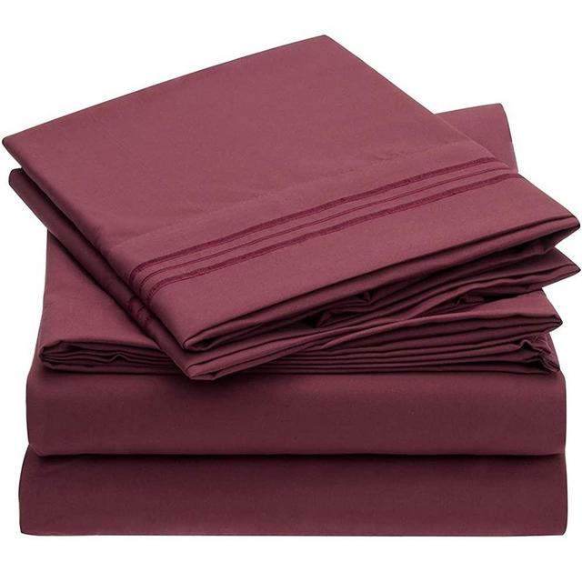 Mellanni Bed Sheet Set - Brushed Microfiber 1800 Bedding - Wrinkle, Fade, Stain Resistant - 4 Piece (Full, Burgundy)