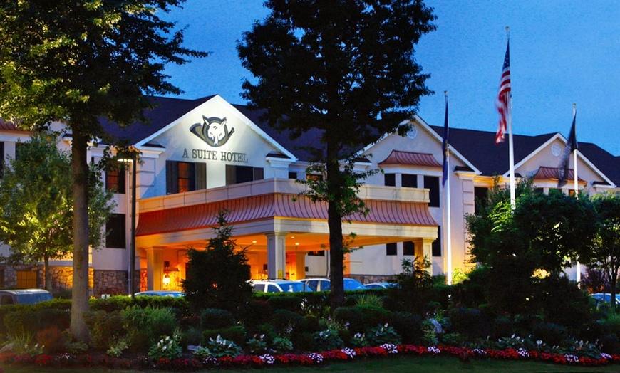 The Wedding Website of Roshinie Singh and Ryan Revette