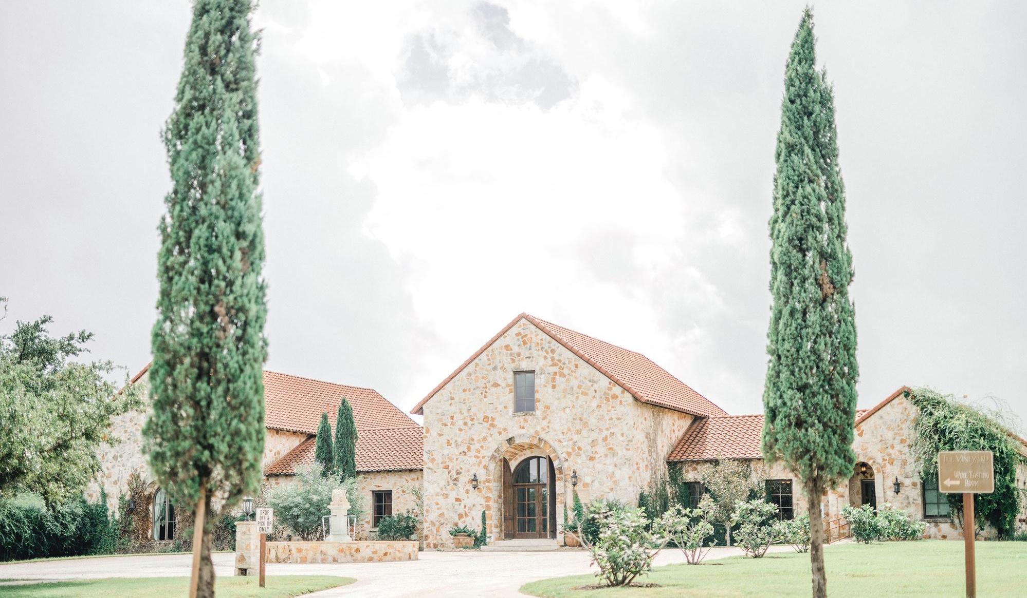 The Wedding Website of Anabelle Seybert and Gabe Tranel