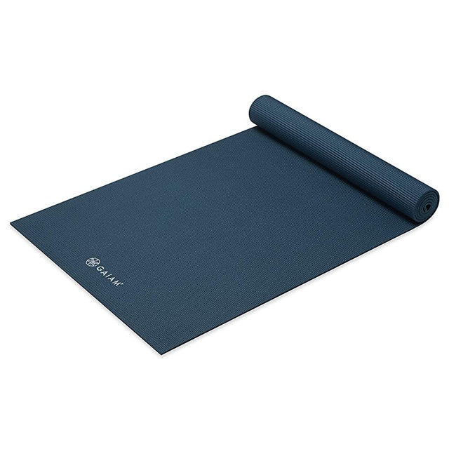 Gaiam Solid Color Yoga Mat, Non Slip Exercise & Fitness Mat for All Types of Yoga, Pilates & Floor Exercises