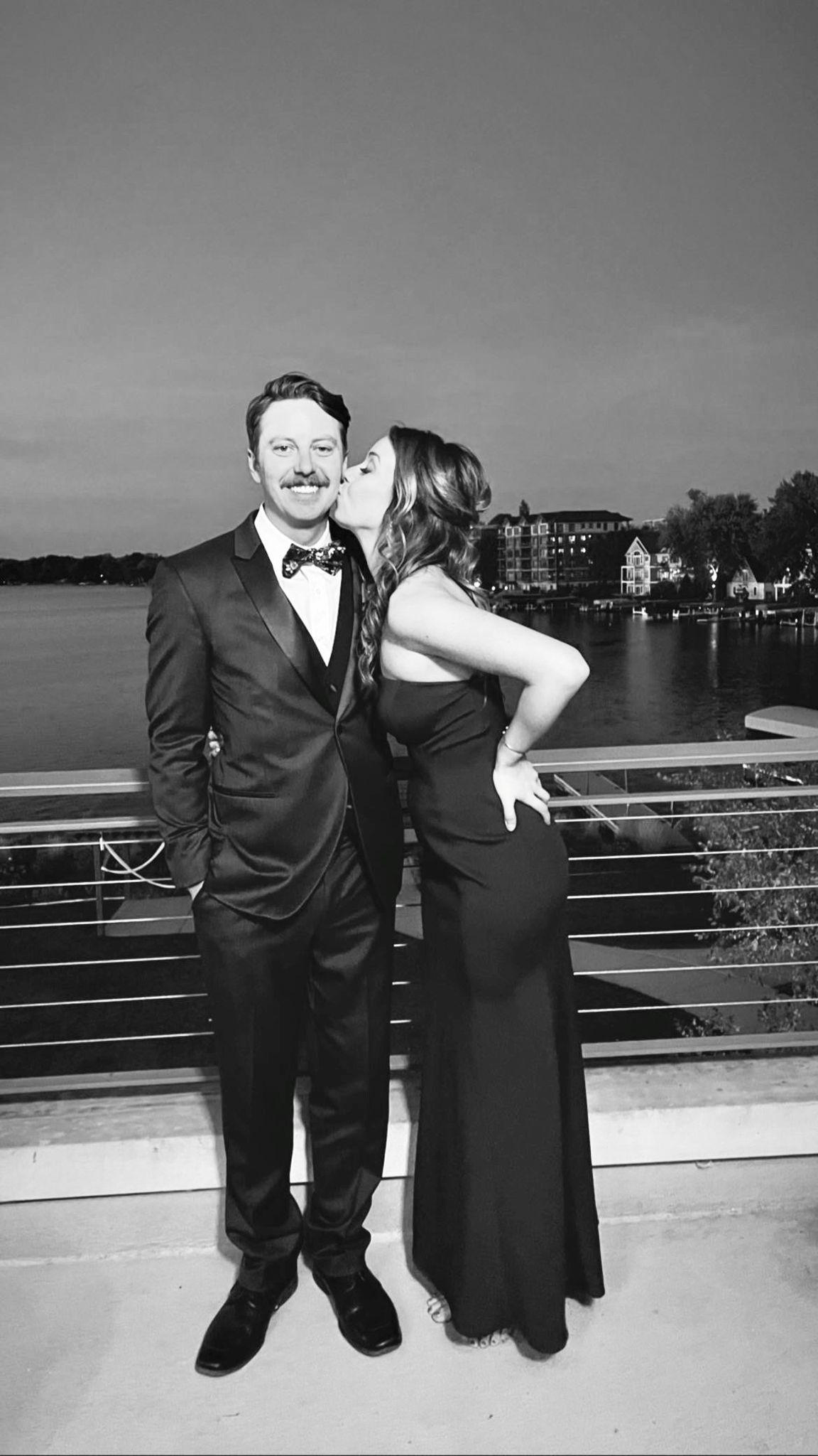 The Wedding Website of Kelly Gerndt and Gregory Lemon