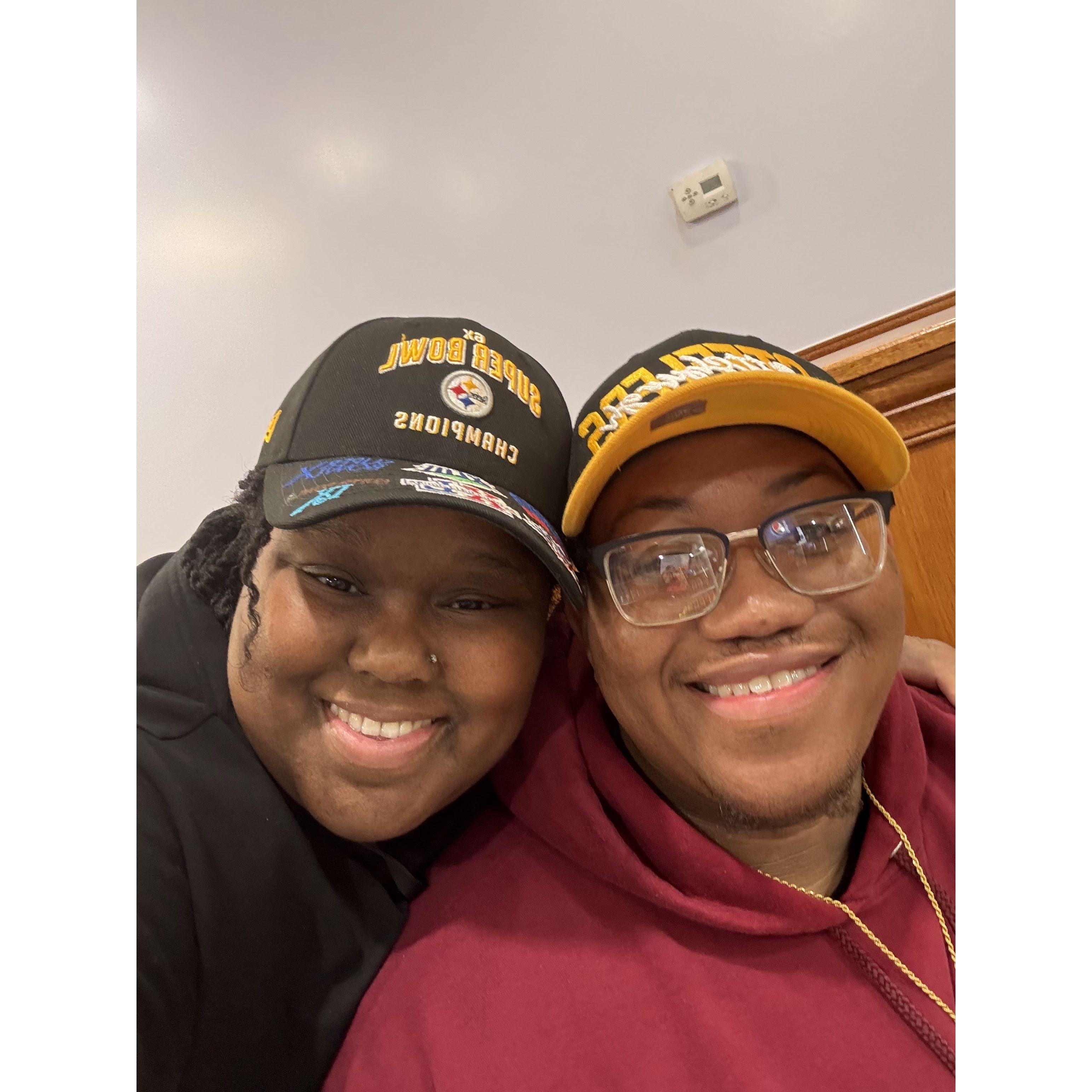 He's a steelers fan, I am not! The first time I EVER put a steelers hat on!
