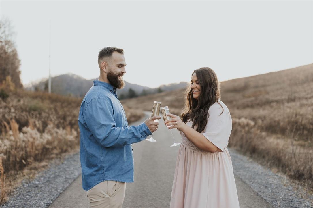The Wedding Website of Shelby Everett and Jeff Sweets