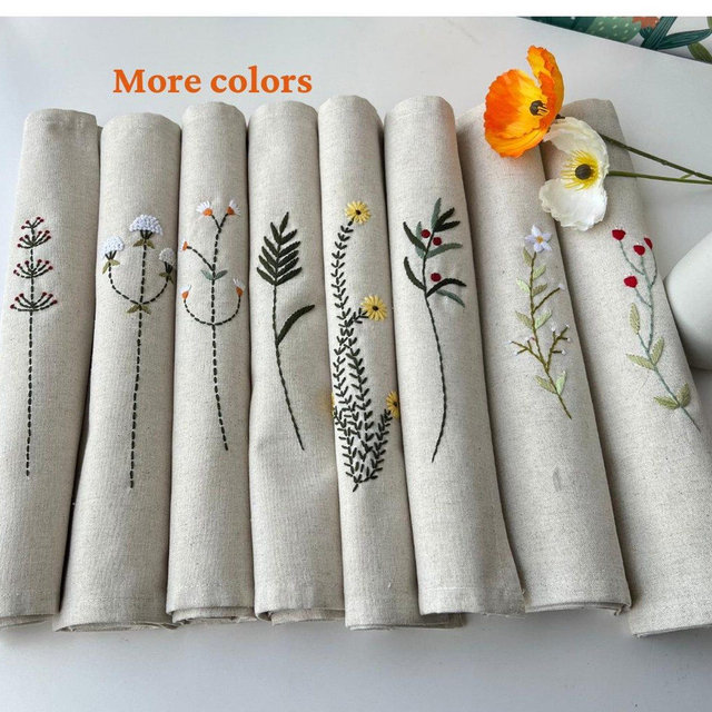 Embroidered rustic linen placemats, Personalized floral hand embroidered placemats, Washable Placemats rectangular, Boho home decor