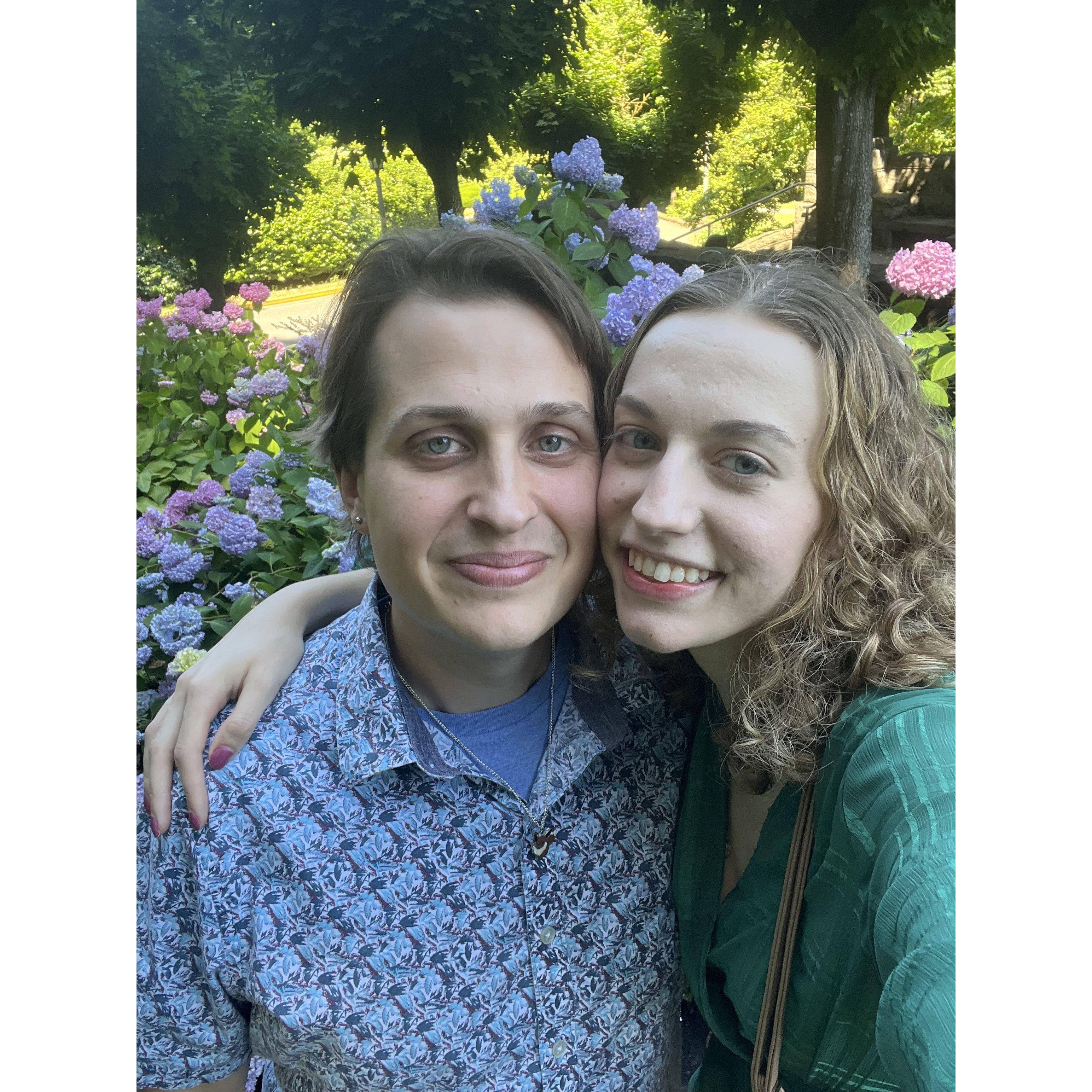 A date at Portland's Rose Garden!