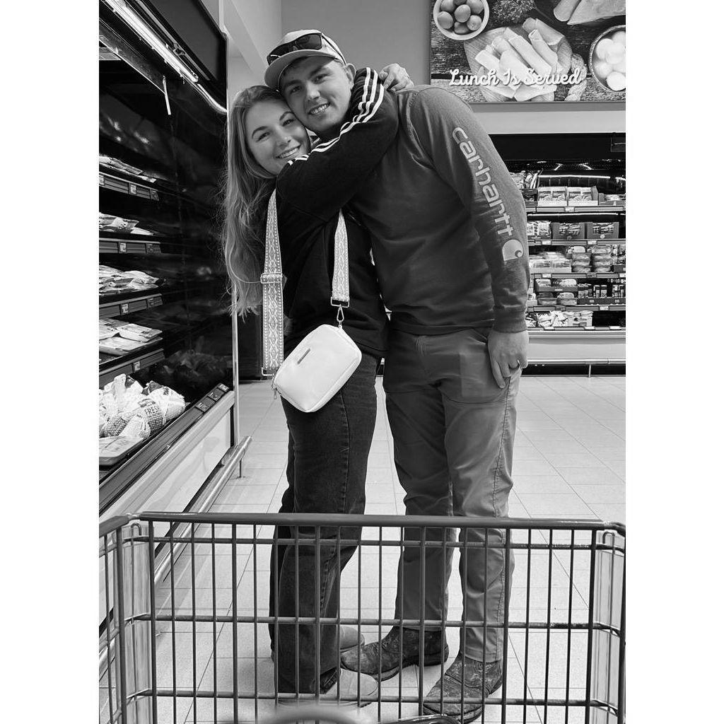 Us at your go to US grocery store