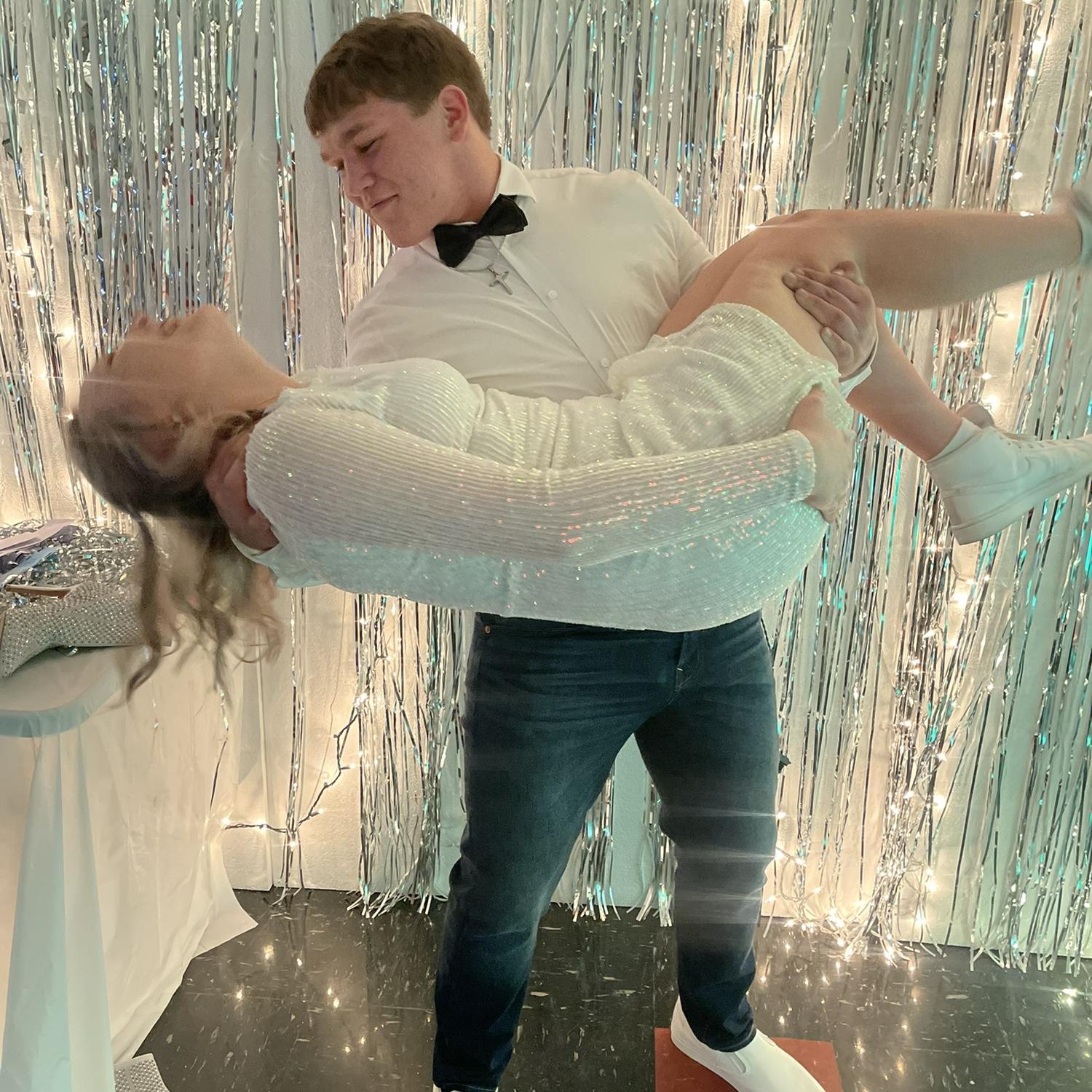 02/12/22
The Sweethearts Dance