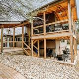 Hocking Hills Inn & Coffee Emporium