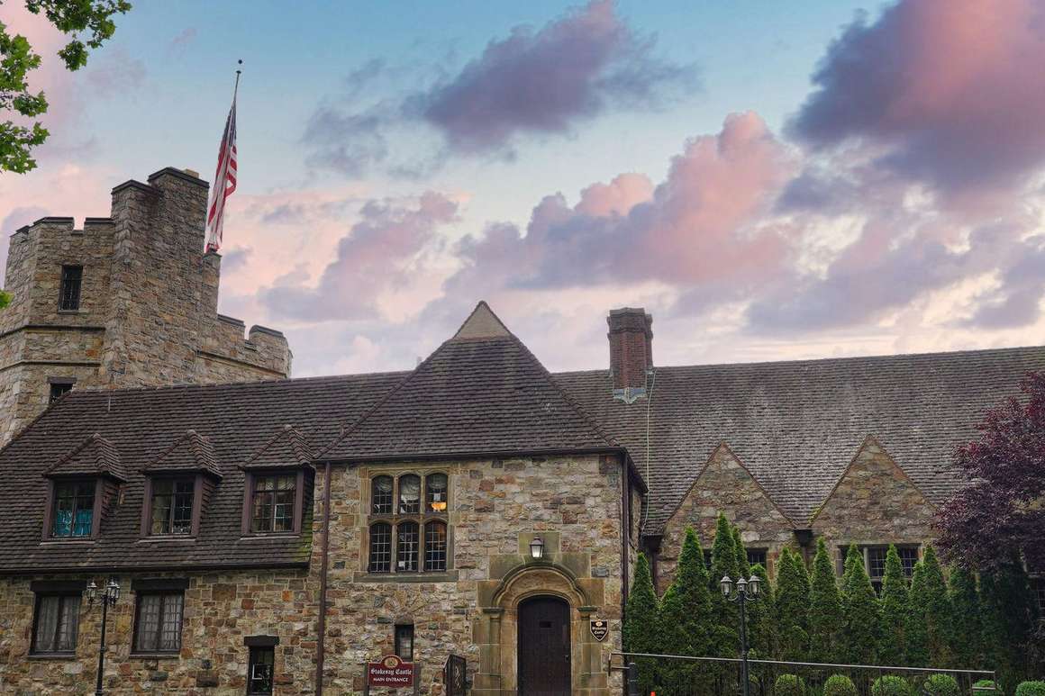 Stokesay Castle