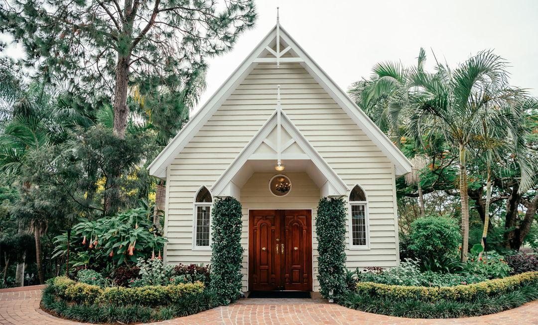 The Wedding Website of Stephanie Tedjasendjaja and Joshua Marks