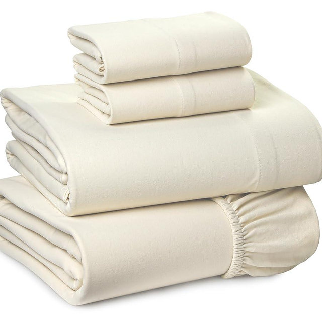 RUVANTI Flannel Sheets – Queen Sheet Set, Ultra Soft & Cozy Double Brushed, 15" Deep Pocket, 360° Elastic for Secure Fit, No Pilling, 4 Pieces (Flat, Fitted, 2 Pillowcases), Vanilla Cream