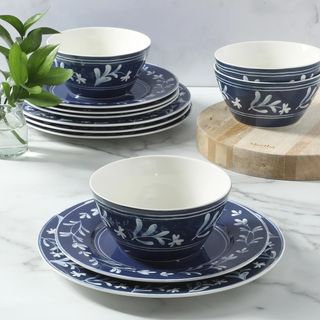 Maiden Crown 12-Piece Floral Design Dinnerware Set, Service for 4