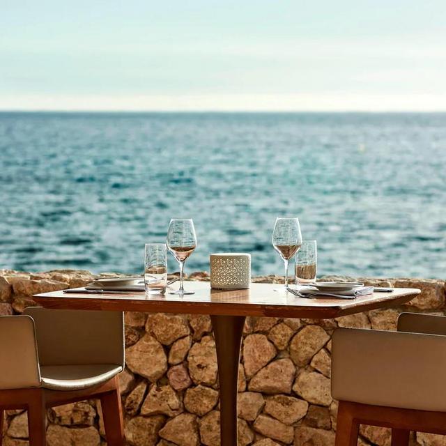 Dinner in Fiji