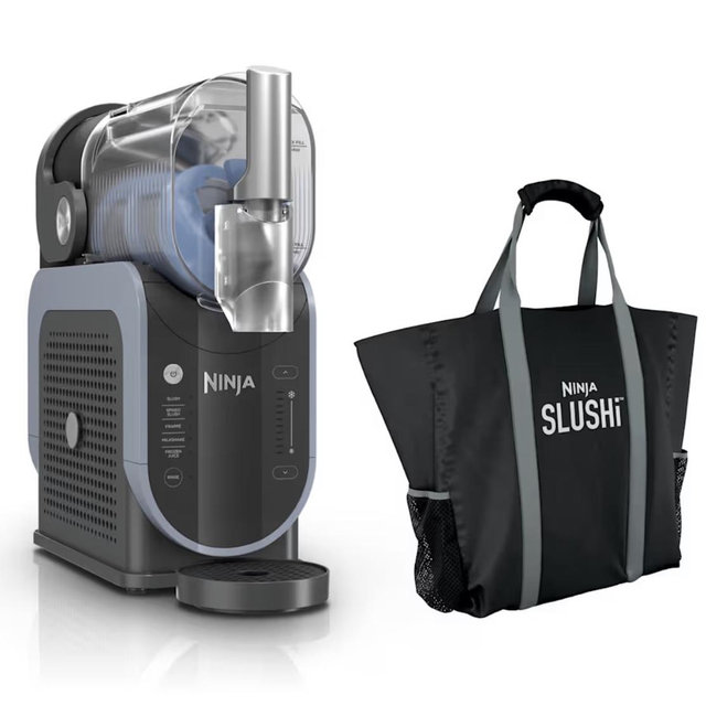 Ninja SLUSHi™ Professional Frozen Drink Maker Tote Bundle