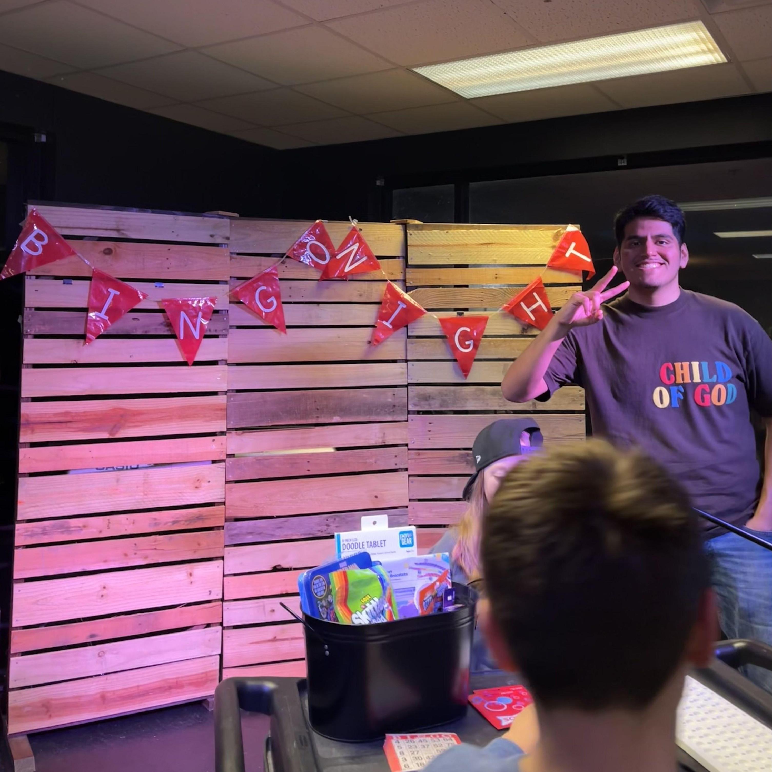 Serving together❤️