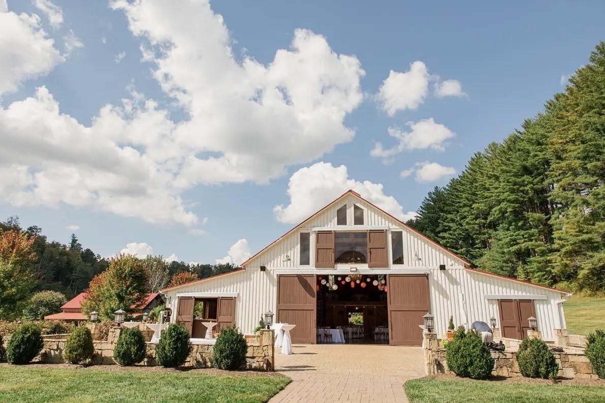 The Wedding Website of Tarole Harris and Seth Schurlknight