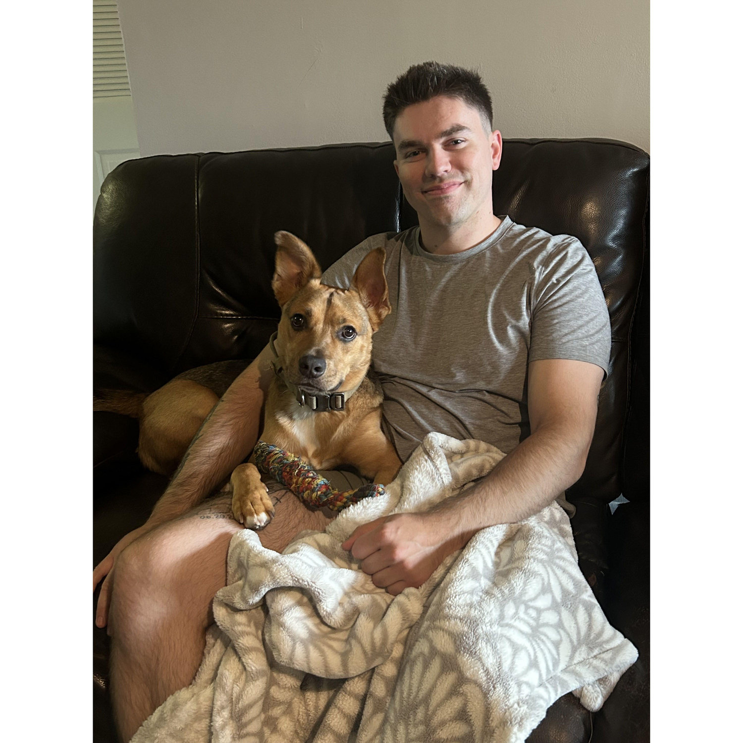 They rescued a dog together in 2022.