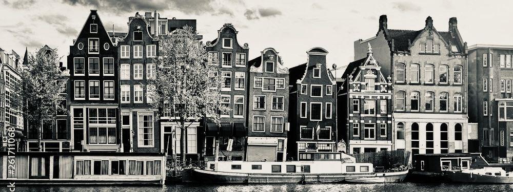 The Wedding Website of Louise Akkermans and Adam Smith