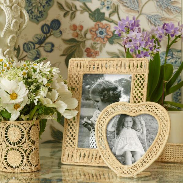 Raffia Heart Frame
