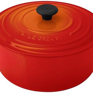 Le Creuset of America - Le Creuset Signature Enameled Cast-Iron 7-1/4-Quart Round French (Dutch) Oven, Flame