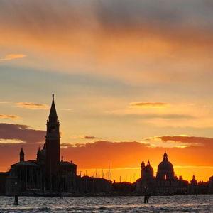 Honeymoon Activity: Venice Catamaran Sunset Cruise with Aperitivo