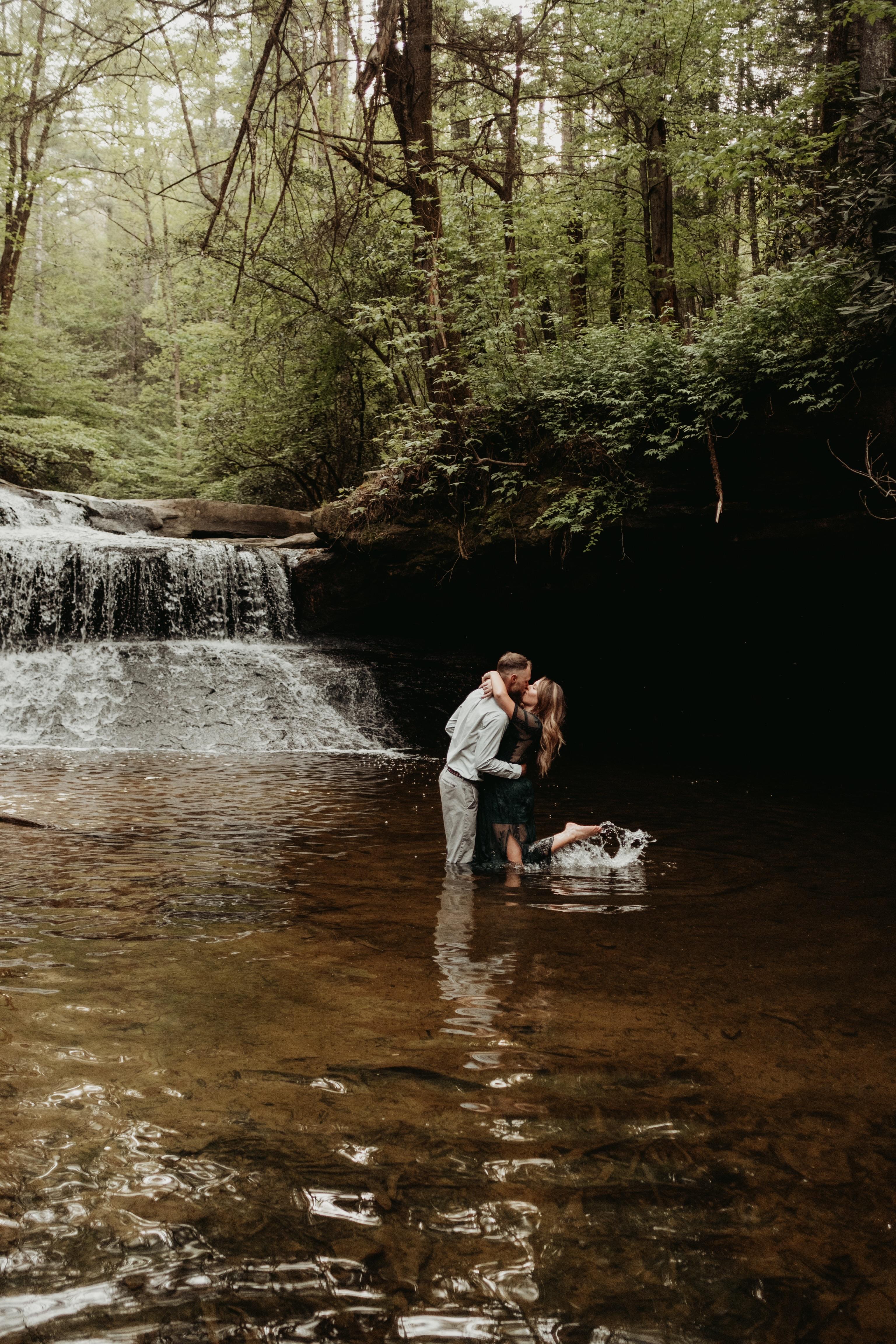 cc8c0cd6-883a-43cb-b97e-f519d7b98dbc