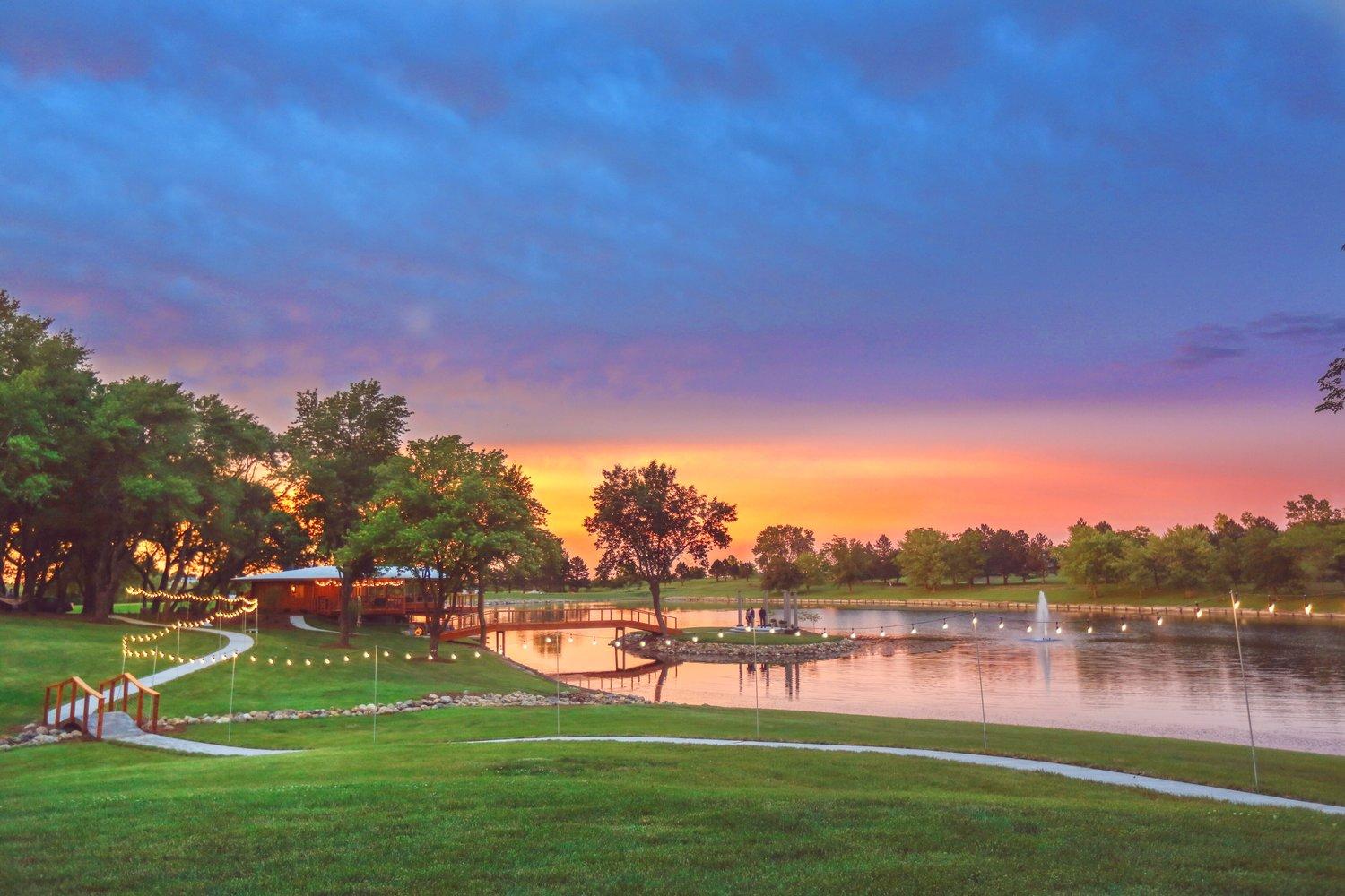 The Wedding Website of Melanie Newell and Jesse Larson