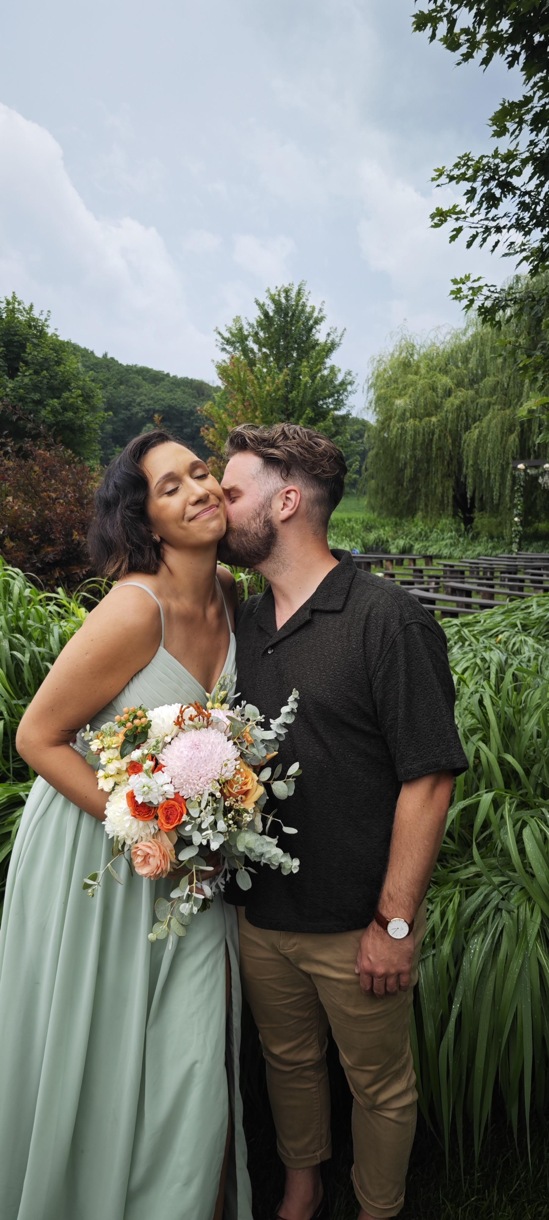 The Wedding Website of Daniella Garcia Filomena and Robert Henry Els