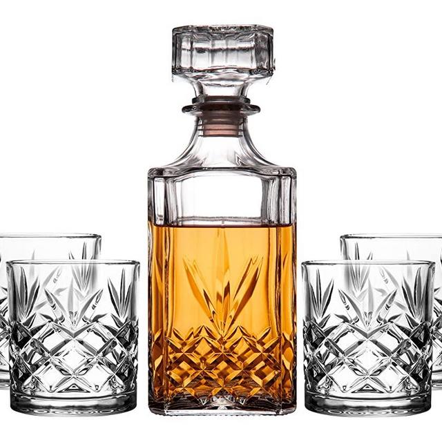 Royalty Art Kinsley Whiskey Glasses Set with Decanter for Scotch, Bourbon, Cognac, and Liquor, Classic 5-Pc. Glass Bundle for Serving Alcohol, Pull Top Drink Stopper