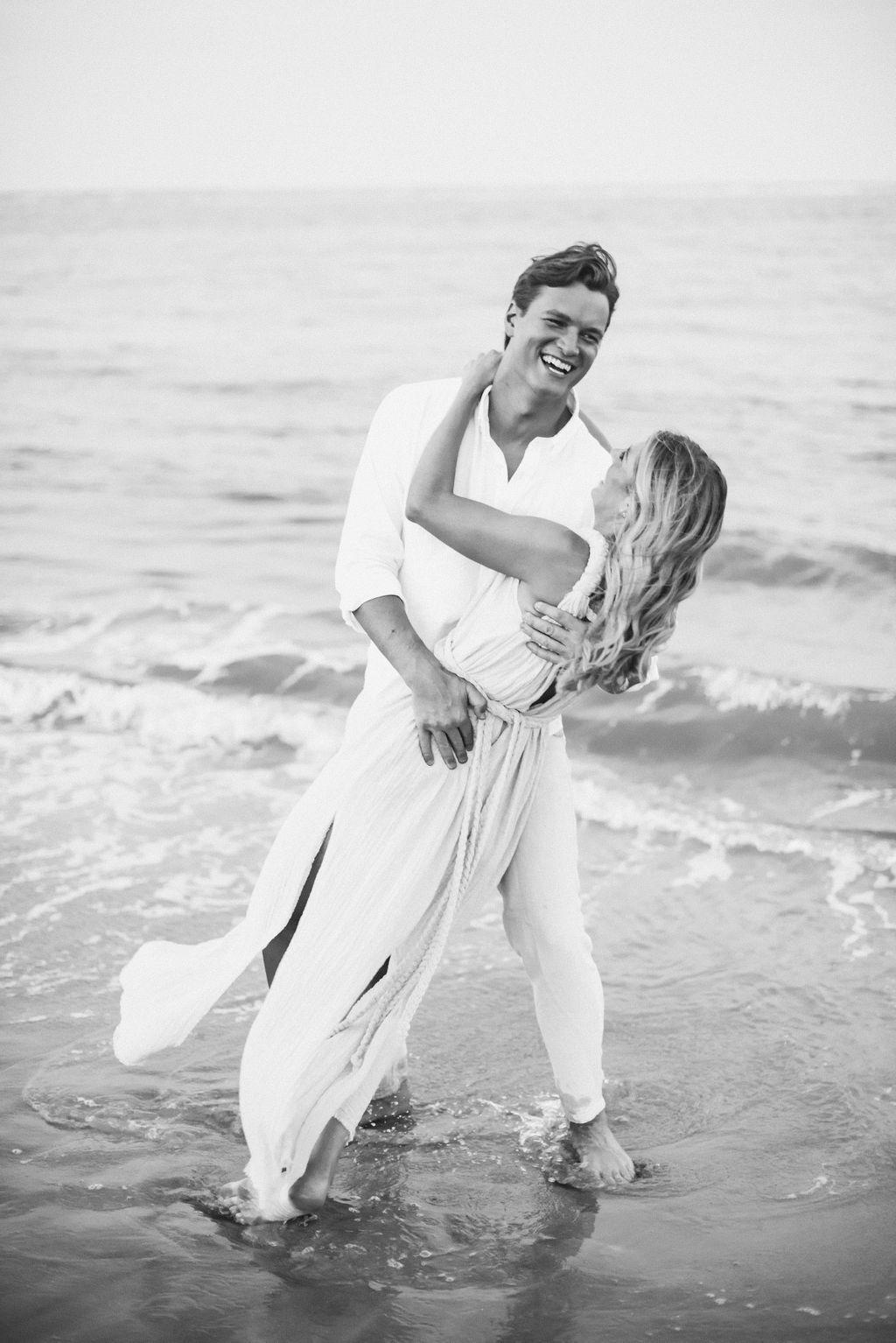 The Wedding Website of caroline wyatt and dustin folio