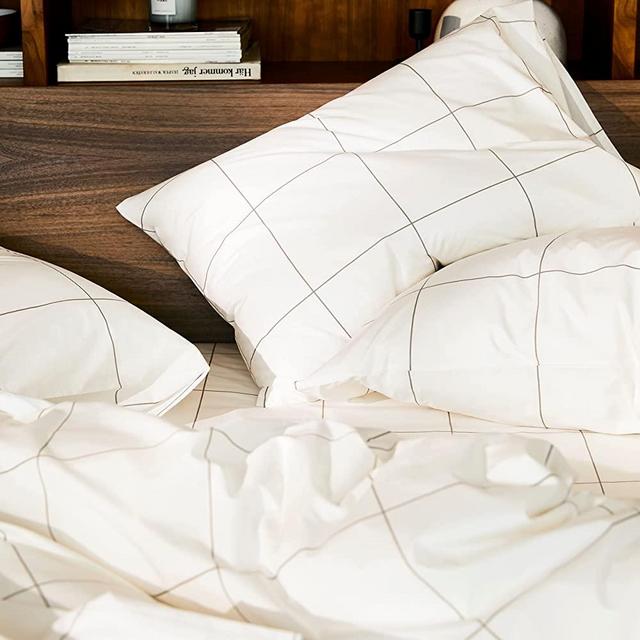 Brooklinen Luxury Percale Core Sheet Set, King Size in Windowpane - Fitted Sheet, Flat Sheet, 2 Pillowcases | Best Sheets