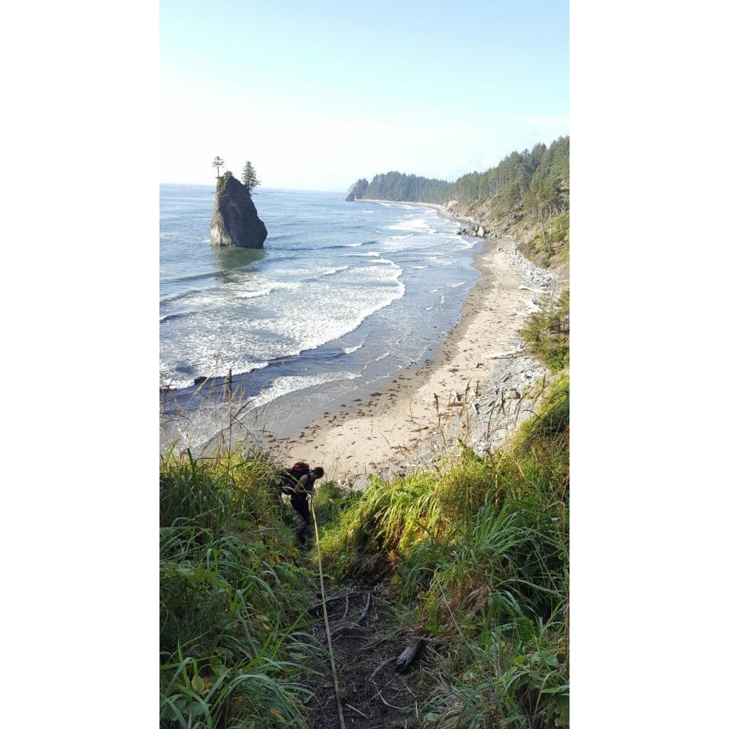 Date #64 -- mile ~18/30. Minutes before Nat (still with soaked & blistered feet) realizes she has to descend 60ft + with a horrible rope AND a fear of heights. Kelly trying to pretend it's OK.