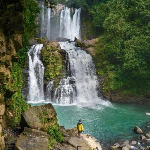 Nauyaca Waterfall Trip