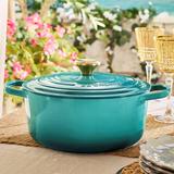 Signature Round Dutch Oven