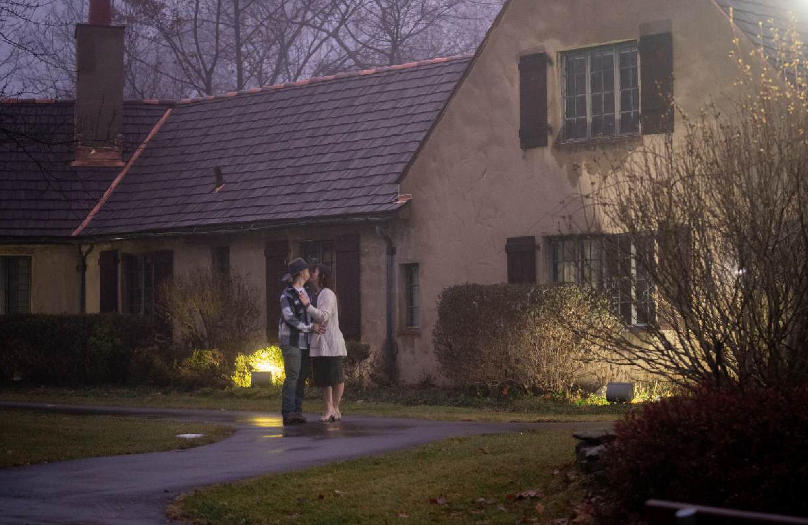 The Wedding Website of Savana Biederwolf and Victor French