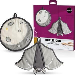 New - OTOTO Batlicious Oven Mitts and Pot Holders Sets - Heat Resistant Trivets for Hot Dishes, Cooking Goth Kitchen Decor, Cute Accessories, Pot Holders, Spooky Halloween Bat Moon Witchy Gifts