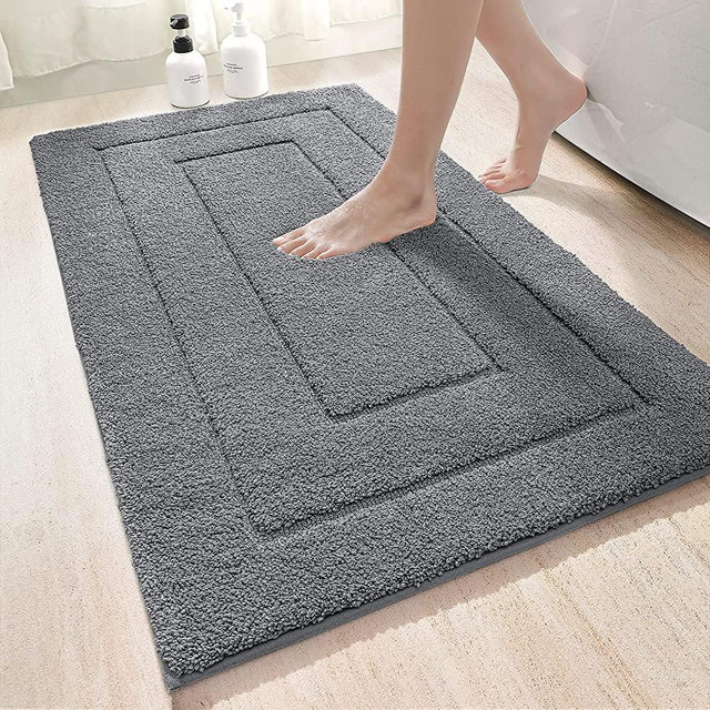 DEXI Bathroom Rug Mat, Extra Soft Absorbent Premium Bath Rug, Non-Slip Comfortable Bath Mat, Carpet for Tub, Shower, Bath Room, Machine Wash Dry, 24"x43", Grey
