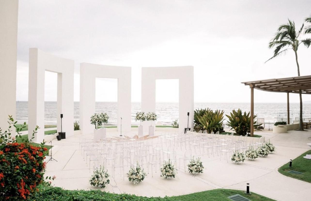 The Wedding Website of Michaela A. Howard and Thomas M. Kidd, II