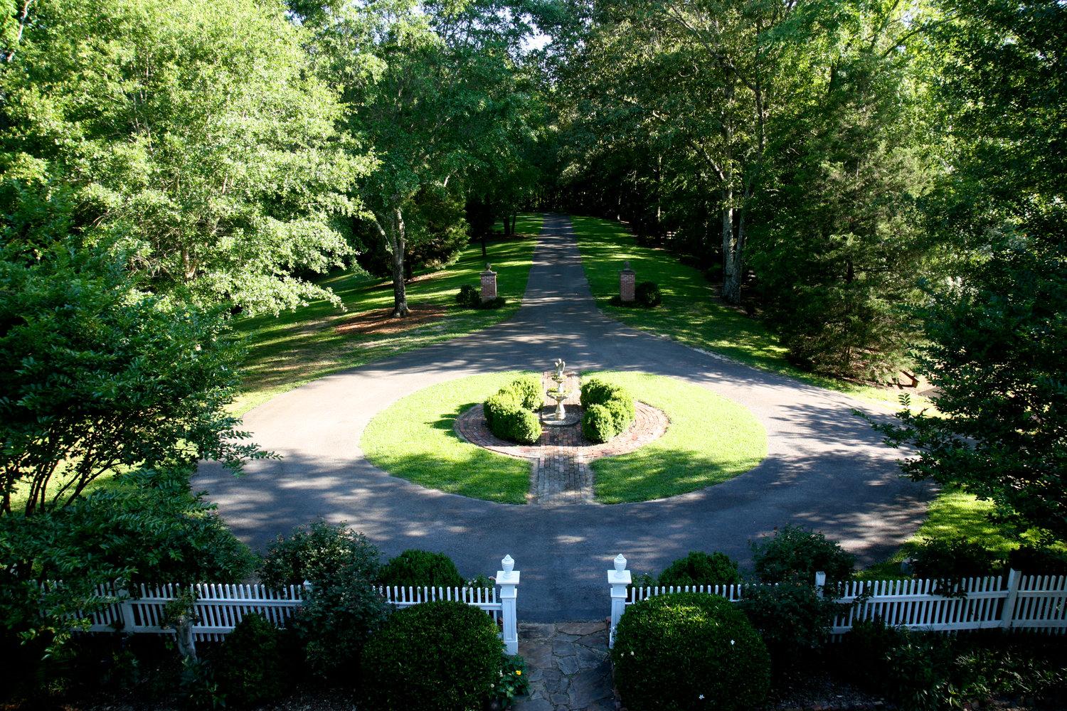 The Wedding Website of Grace Barnett and Aaron Woodall